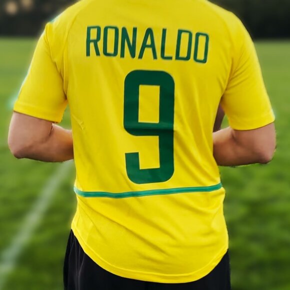 Vintage Nike Brazil 2002 World Cup - Ronaldo R9 #9 Home Jersey Retro Football - Picture 3 of 3